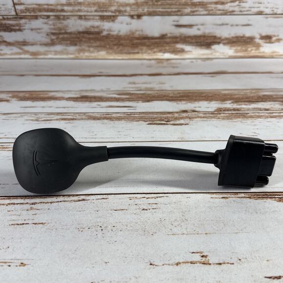 TESLA Charging Adapter Nema 14-30 Generation 2 1104937-00-B - Picture 1 of 7